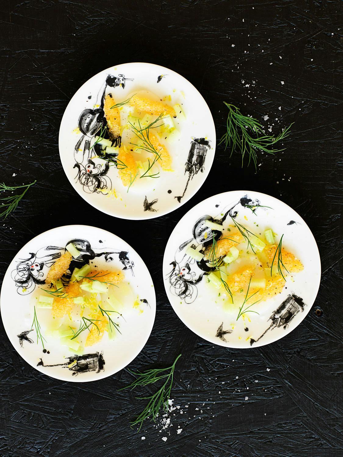Lettsaltet kamskjell med sikrogn og dill